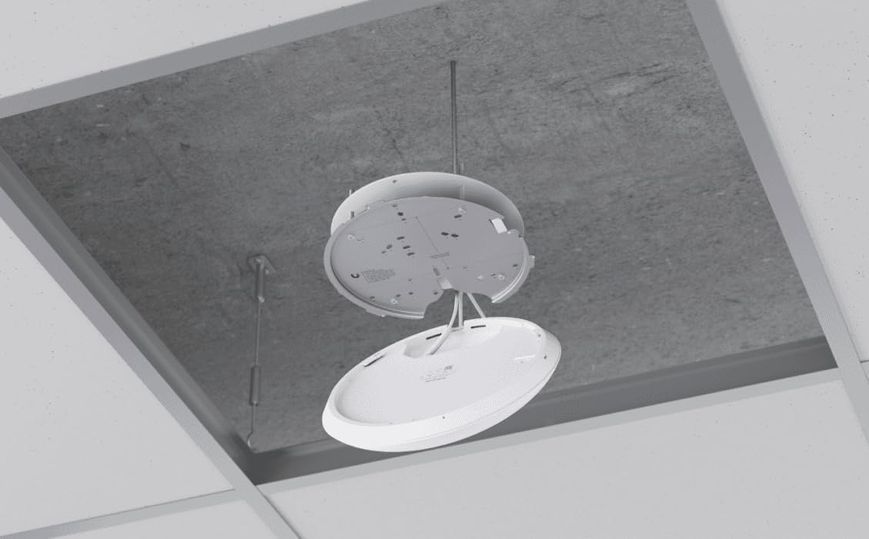 Ubiquiti UniFi 7 Lite Access Point U7-Lite, 802.11a/b/g/n/ac/ax/be (WiFi 6/6E, WiFi 7), Indoor, 2 x 2 (DL/UL MU-MIMO), 5 GHz 4.3 Gbps, 2.4 GHz 688 Mbps, 2.5 GbE RJ45 port, 802.3at PoE+, Concurrent Clients 200+ 32602 DOXYTERRA.md фото