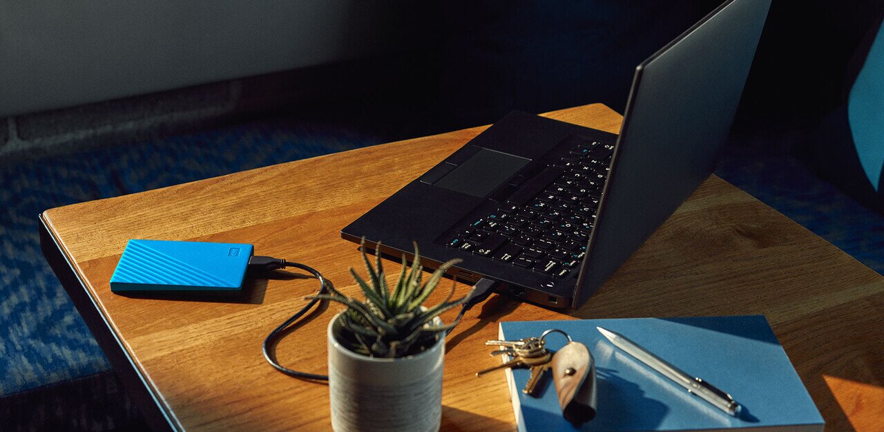 My Passport Portable HDD 1TB Black - Featured Image3